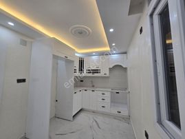 Hastaneler Kavşağı Civ Düşük Katlı Full Yapılı Kaçmaz 3+1 Daire