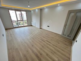 İmren Gayrimenkulden Satılık Cumhuriyet Mh. 2+1 100m2 Sıfır Lüks Yapım Göl Manzaralı