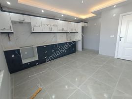 Gölcük Şehitler Mah.de Deniz Manzaralı 3+1/ 170 M2 Çatı Dublexi