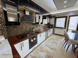 Cevizlidere Gökkuşağı Mahallesi 330m2 Teraslı Daire