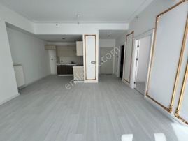 Kiptaş Venezia Mega Kiralık Boş Avm Nnzr. Aylık Ödemeli 123 M2 Teraslı 1+1 Daire