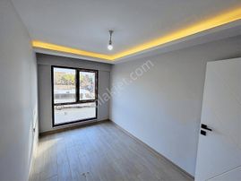 Özlücede Satılık 2+1 Daire Kapalı Otoparklı Yerden Isıtmalı