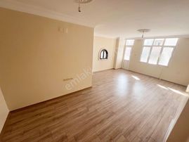 Huzurevlerinde_3+1_kapalı_mutfak_metroya_yakın_geniş_düşük_katlı