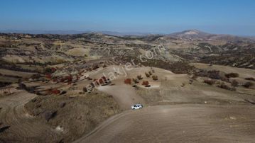 Keskin Emlak'tan Uygun Fiyatlı Yatırımlık Tek Tapu 7577m² Tarla