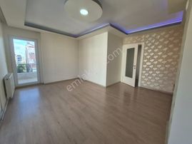 Sabri Pınarbaşı'dan Altınkum'da Satılık Ebeveyn Banyolu Doğalgazlı 2+1 Daire