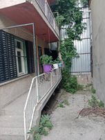 Bozyaka Sarıyer Mah.3 Katlı Komple Satılık Bina