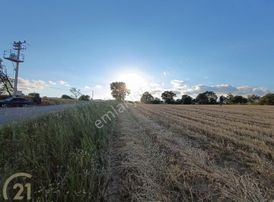 C21 Loca'dan Ana Yola Cephe 15800m2 Tarla