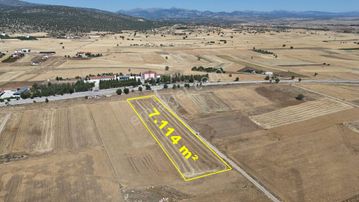 Akören Tülcede Süper Konumda Asfalt Cephe 7.114 M² Tarla