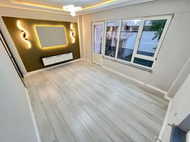 Akçay Sezgin Emlaktan Bahçe Kullanımlı Masrafsız Satılık 2+1 Daire