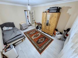 Emlak Center'dan Muradiye Mah 2+1 Kapalı Mutfaklı Daire