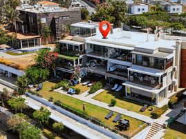 İndirim ! Yalıkavak Tilkicik'te Denize Sıfır Yalı Dairesi