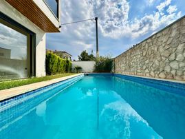 ✨akçay Ay Emlak'tan✨güre'de Muhteşem Şıklıkta Yüzme Havuzlu Saunalı Satılık 5+1 Lüx Tek Müstakil Ev