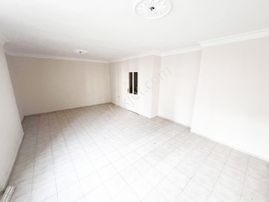 Tellidere'de_3+1_kapalı_mutfak_site'de_çok_geniş_metroya_yakın..