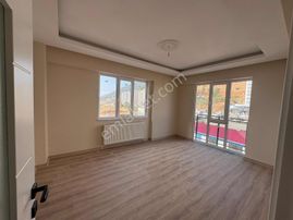 Tuğradan 5 Nisan Mahallesinde 2+1 Sıfır Lüx Arakat Satılık Daire