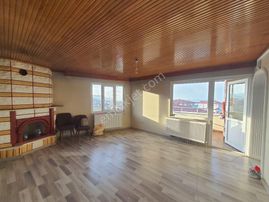 Anıl Gayrimenkul'den İhsaniye Mahallesinde 135m2 (3+1) Kiralık Daire