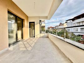 ꧁ay Emlaktan꧂avcılar'da Yüzme Havuzlu Lüks Butik Sitede Denize Sadece 300 Mt Satılık 2+1 Daire