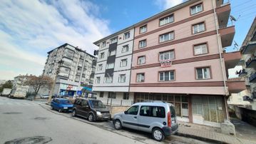 Akif'ten Sincan Tandoğan'da Cadde Yanı Ön Cephe Arakat Satılık 3+1 Daire