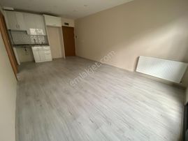 Lidya Emlak'tan 1+1 60m2 Yeni Bina Cadde Üstü Kiralık Daire