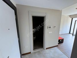 Semt77'de 1+0 Havuz Manzaralı Eşyalı Ve Eşyasız Stüdyo Daire