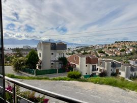 Kuşadası Kadınlar Denizinde Deniz Manzaralı 1+1 Daire