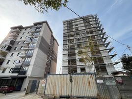 Satılık 1+1 Daire Marmara Hastanesi Ve Metroya Çok Yakın