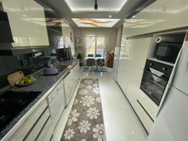 4+1 2.kat Geniş Peyzaj Site İçerisi Cepheleri Açık Fırsat Daire