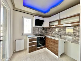 ꧁ay Emlaktan꧂akçay'da Muhteşem Konumlu Ön Cephe Ebeveyn Banyolu Asansörlü Satılık 2+1 Lüks Daire