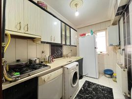 Tekin Emlaktan Sancaktepe Merkezde Acil Satılık 2+1 Yeni Bina Balkonlu Yapılı !!!