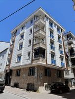 Esenyurt Pınar Mahallesi Arakat Köşe Balkonlu 10 Yıllık 2+1