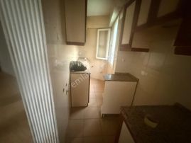 Yesilyurttta 1+1 Kiralık Daire