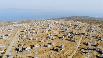 Kamukentte Ful Deniz Manzaralı Arsa Krediye Uygun