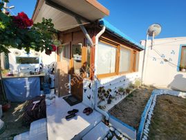 Karaburun Mordoğan'da Temiz Ve Bakımlı Satılık 2+1 Köy Evi