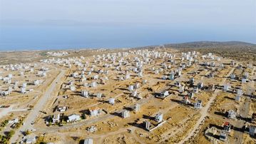 Kamukentte Deniz Manzaralı 3.5 Kat İmarlı Arsa