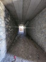 Mordoğan'da Butik Otel-restoran Yapmaya Uygun Taş Ev Ve Arsa