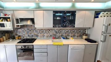 Kuşadası Marinada Kordona Yakın Doğalgazlı Daire