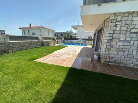 Eko Emlaktan Deniz Manzaralı Havuzlu Sıfır Lüks Villa