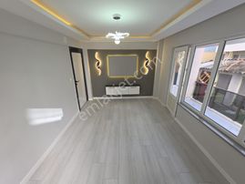 Irmaksudan Akçay Cuma Pazarı İçinde Denize 600m Bahçeli 2+1 Daire