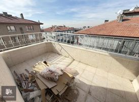 9.cadde Üzerinde 2.kat 3+1 Gazi Göbek Yakını 3 Cepheli