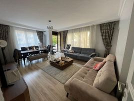 Tek Yetkili,özgürlük Parkına Yakın,katta Tek,2 Balkonlu,3+1daire