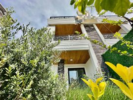 ꧁akçay Ay Emlak'tan꧂yenimahalle'de Denize 100 M Kazdağı Manzaralı Geniş Teraslı 4+1 Akıllı Ev