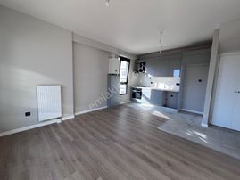 Marmaray Ve Minibüs Cad Yakın Deniz Manzaralı Dubleks 3+1 92m² Net