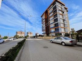 Karşıyaka'da Bakımlı Site İçi 3+1 Satıılık Daire Fırsat!!