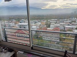 Kaçmaz Emlak Park Bulvar Satılık Manzaralı Ara Kat Daire