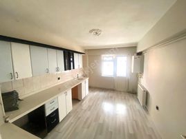 Mç Emlaktan Pınarbaşı Mh. 4+1 Geniş M2 Fırsat Satılık Daire