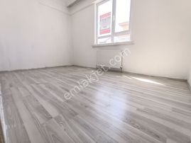 Mamak - Ekin Mahallesinde Kat Konumunda Yüksek Giriş 3+1 Kiralık Daire !!!