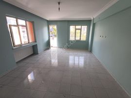 Şirinler Emlak Ofis Sanat Sokağı 3+1 Kiralık Daire