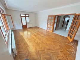 Taner'den Sancak Mah'de 3+1+kiler Açık Otoparklı Balkonlu Giriş Kat