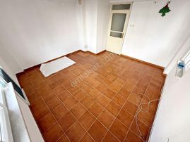 🔴güç'ten Akçay Merkezde Ön Cephe Arakat Denize Çok Yakın 2+1 Satılık Daire