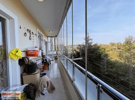 Havuzlu Sitede Ara Kat Kombili Cam Balkonlu 2+1 Satılık Daire