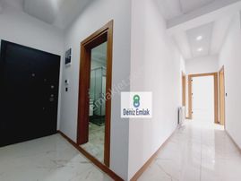 Denizden Akçayda Denize 100 M Pazar Pazarında Öncephe Ebeveynli Satılık 2+1 Daire..